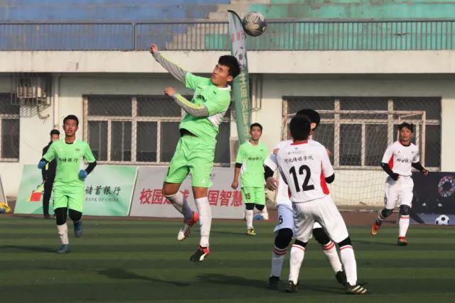 欧冠-哈兰德双响京东安破门 曼城3-3费耶诺德